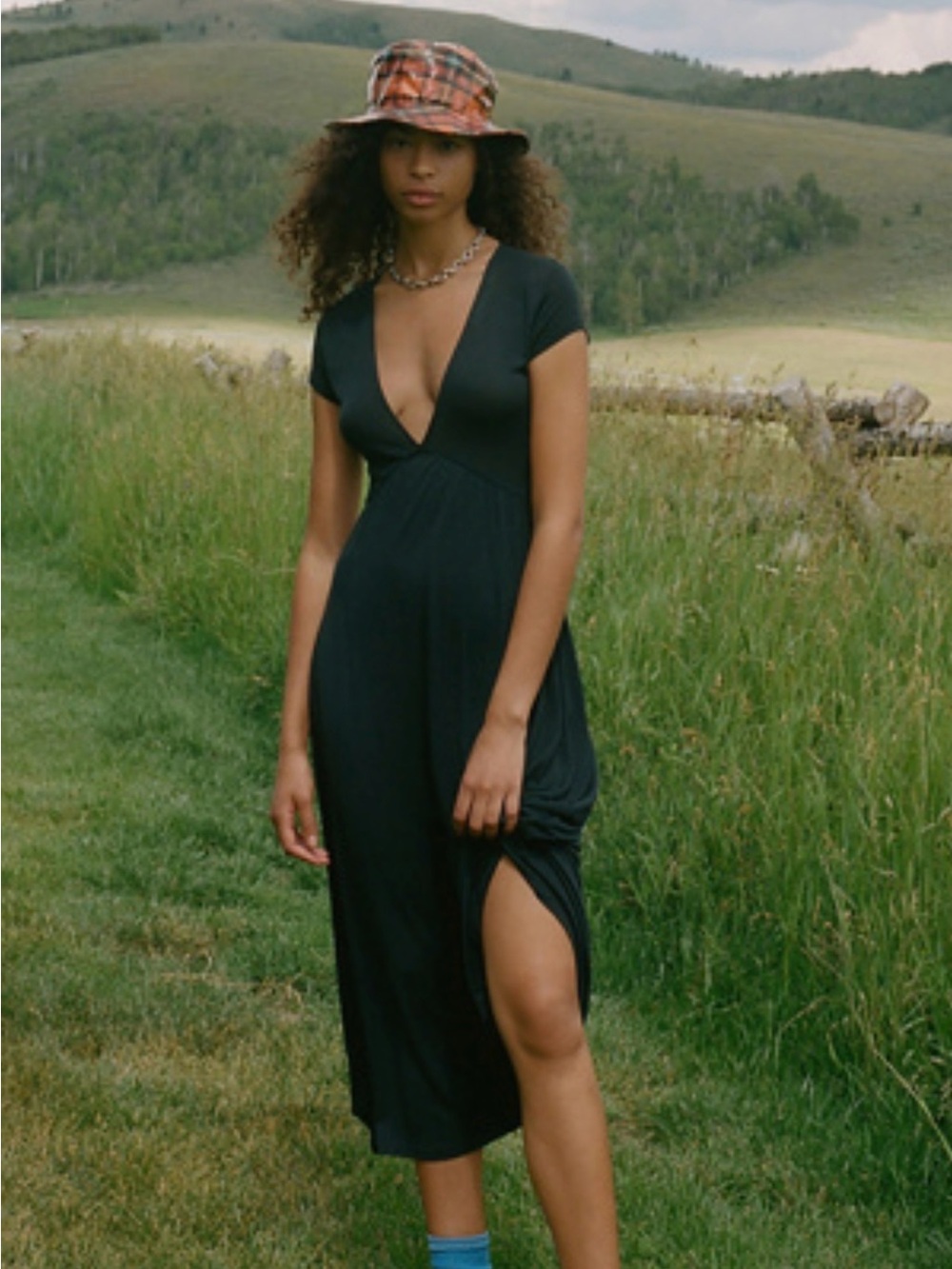 Urban Outfitters Black V-Neck Cap Sleeve Maxi Dress